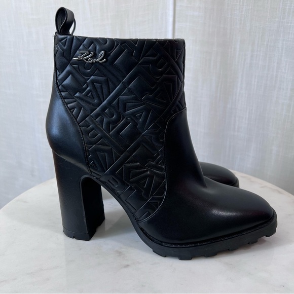 Karl Lagerfeld Ankle Boots Paris Petria Logo Quilted Square Toe Heeled Size 9.5 - Picture 1 of 10